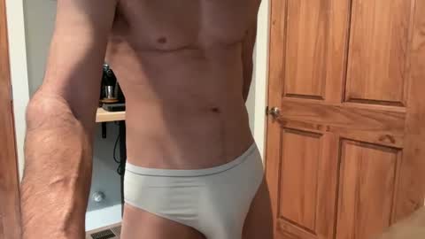 James likes you online show from January 5, 2025, 8:10 pm