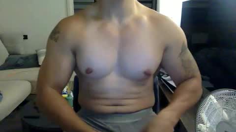 jamesmo820913 online show from October 19, 2025, 10:38 am