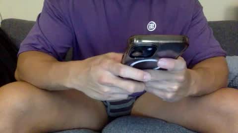 jamesmo820913 online show from January 18, 2026, 1:48 pm
