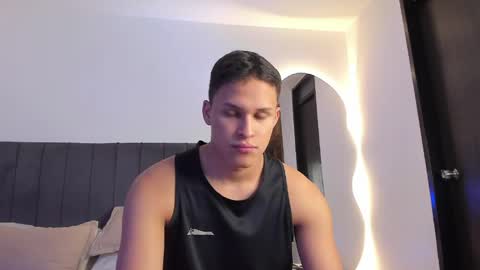 Snapshot of jamesowenn chatting on April 5, 2026, 3:04 am James Owenn online show from April 5, 2026, 3:04 am