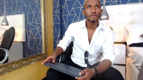 James  online show from February 6, 2025, 6:24 pm