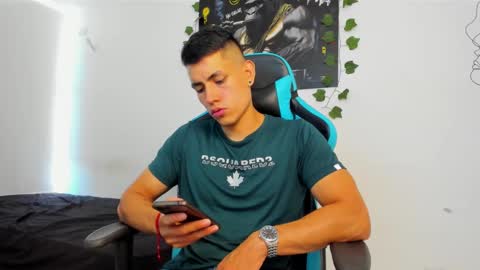 Jamess hott online show from February 1, 2025, 1:51 pm