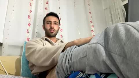 jamessandt online show from November 27, 2025, 8:44 pm