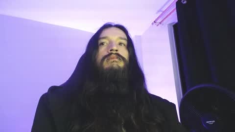 Snapshot of jamesvladi chatting on January 18, 2025, 4:59 am vlad online show from January 18, 2025, 4:59 am