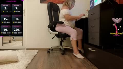 jameyla online show from January 7, 2025, 7:20 am