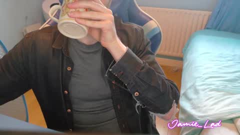Snapshot of jamie_lad chatting on February 15, 2025, 12:01 pm Jamie online show from February 15, 2025, 12:01 pm