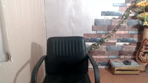 janaloveli online show from September 21, 2025, 8:10 pm