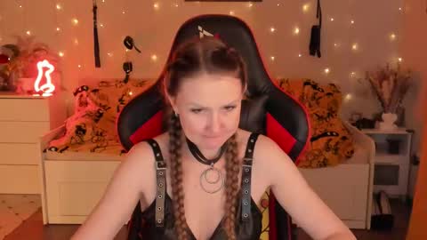 Jane online show from September 15, 2025, 2:50 pm