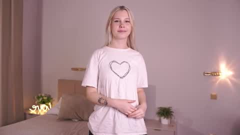 Kristy online show from October 15, 2025, 9:09 am