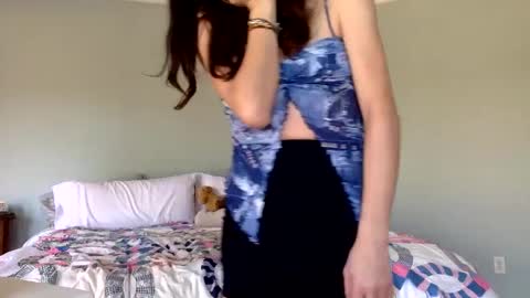 janicepepper online show from January 5, 2025, 10:08 pm