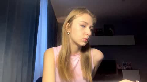 Stacy online show from December 18, 2025, 3:34 am