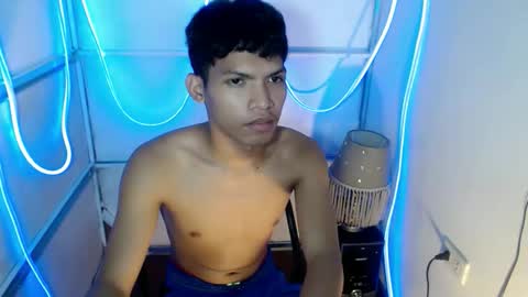 janlloyd04 online show from March 12, 2026, 8:53 am