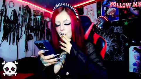 Snapshot of janna_ink chatting on January 13, 2026, 12:49 am online show from January 13, 2026, 12:49 am