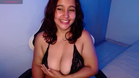 Snapshot of janne_1 chatting on November 8, 2025, 8:47 am Janne online show from November 8, 2025, 8:47 am