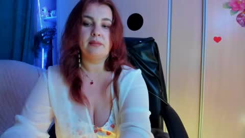 Snapshot of jansylines chatting on April 19, 2026, 7:27 pm JansyLines online show from April 19, 2026, 7:27 pm