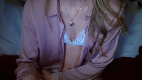 Snapshot of januarydaze chatting on November 16, 2025, 6:52 am the small pp whisperer ball puncher online show from November 16, 2025, 6:52 am