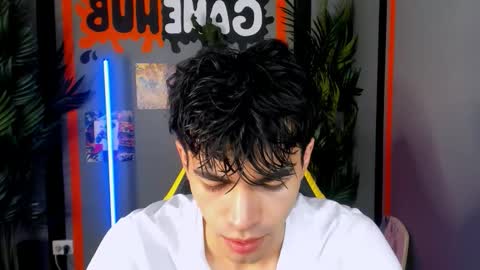 Jaremy online show from November 11, 2025, 10:48 am