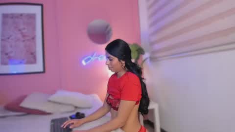 Snapshot of jasmiinn_ chatting on June 25, 2026, 9:19 pm Jasmin online show from June 25, 2026, 9:19 pm