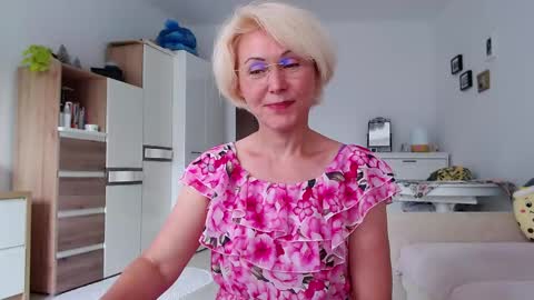 Snapshot of jasmin18v chatting on May 31, 2026, 1:07 pm Jasmin room for people 40 online show from May 31, 2026, 1:07 pm