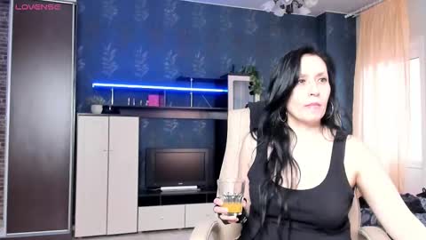Snapshot of jasmin_milf chatting on March 21, 2026, 11:48 am jasmin_milf online show from March 21, 2026, 11:48 am