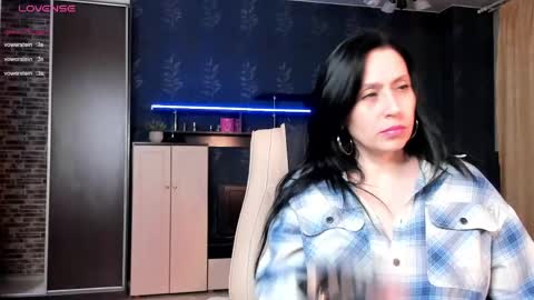 Snapshot of jasmin_milf chatting on March 24, 2026, 5:18 pm jasmin_milf online show from March 24, 2026, 5:18 pm
