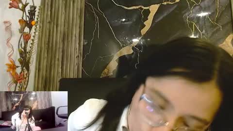 jasmine609087 online show from December 5, 2025, 3:52 pm