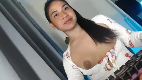 JASMINE online show from April 4, 2026, 1:52 pm