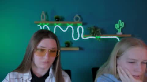 Snapshot of jasmine_fly chatting on November 4, 2025, 9:41 am jasmine_fly online show from November 4, 2025, 9:41 am