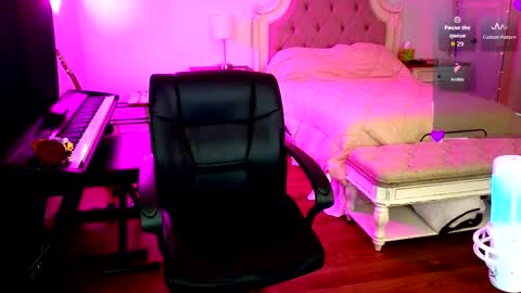 Jasmine Winters online show from February 8, 2026, 12:30 pm