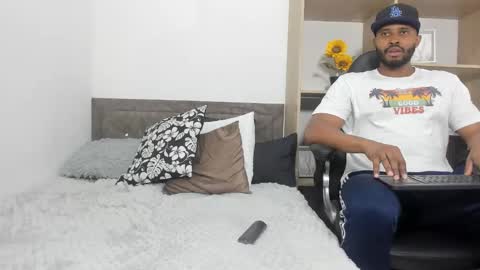 Snapshot of jason_fenix chatting on September 14, 2025, 7:02 pm Jason online show from September 14, 2025, 7:02 pm