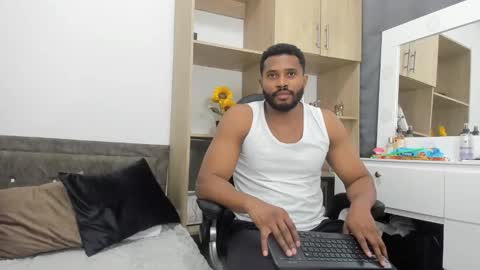 Snapshot of jason_fenix chatting on October 18, 2025, 10:21 pm Jason online show from October 18, 2025, 10:21 pm