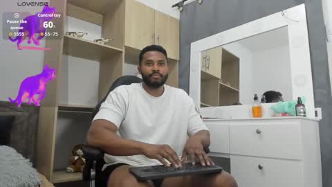 Snapshot of jason_fenix chatting on November 13, 2025, 8:19 pm Jason online show from November 13, 2025, 8:19 pm