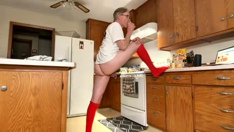 Snapshot of jasonlake1 chatting on February 16, 2026, 5:58 am Eric2900 online show from February 16, 2026, 5:58 am