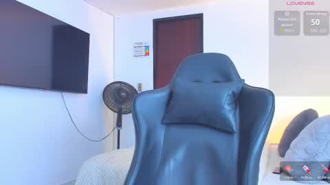 JBrooksXx online show from December 16, 2025, 12:37 am