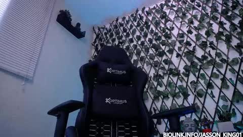 JKing  online show from October 8, 2025, 11:19 am