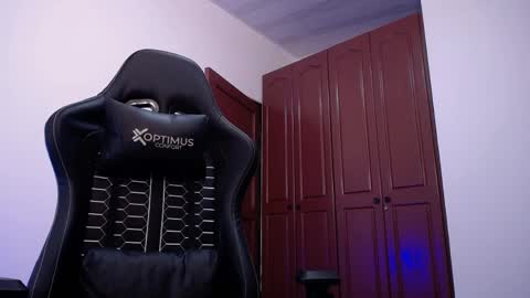 JKing  online show from April 3, 2026, 3:04 am