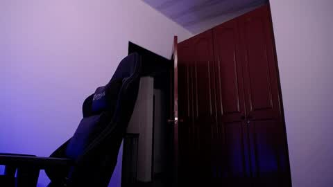 JKing  online show from April 14, 2026, 2:06 am