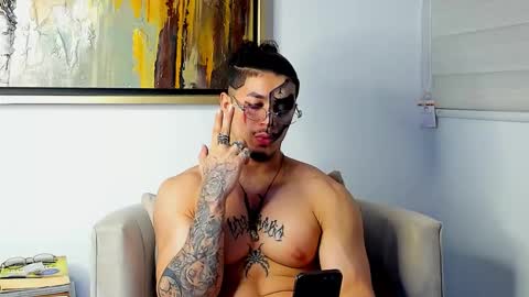 Lil Dark online show from November 1, 2025, 5:53 am