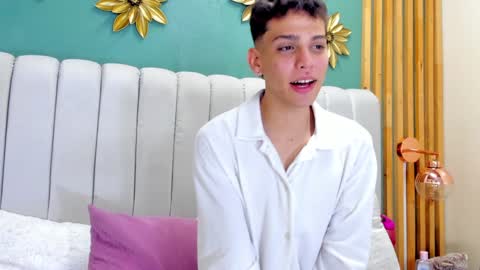 J A S S O N  online show from December 7, 2024, 1:51 pm