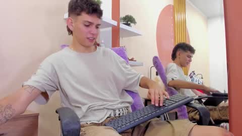 J A S S O N  online show from December 13, 2024, 1:22 pm