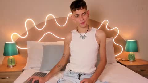 J A S S O N  online show from October 2, 2025, 3:19 pm