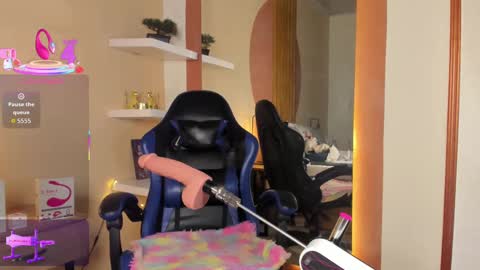 J A S S O N  online show from October 9, 2025, 2:04 pm