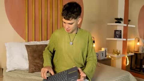 J A S S O N  online show from October 19, 2025, 1:34 pm