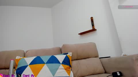 dani and javi online show from October 8, 2025, 12:19 am