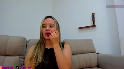 dani and javi online show from December 22, 2025, 1:46 am