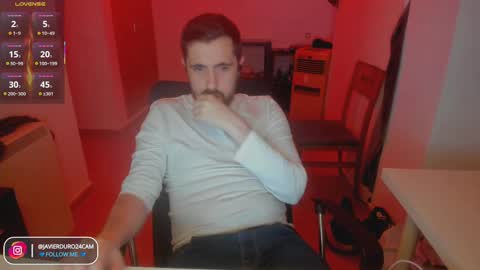 javierduro24 online show from February 14, 2025, 11:42 pm