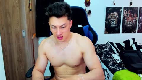 Snapshot of javiersexymann chatting on December 9, 2024, 8:54 pm Javier online show from December 9, 2024, 8:54 pm