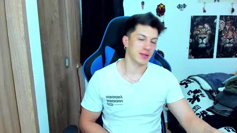 Snapshot of javiersexymann chatting on February 16, 2025, 10:21 pm Javier online show from February 16, 2025, 10:21 pm