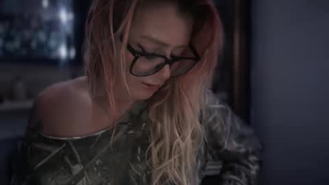 JAV online show from December 14, 2025, 3:06 pm