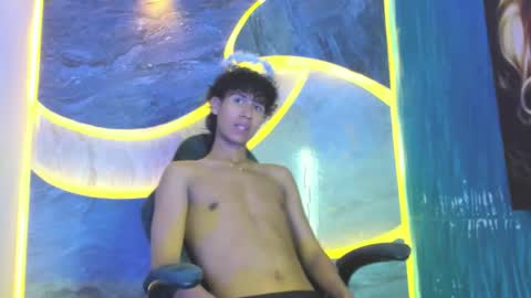 Snapshot of javy_hot chatting on November 21, 2025, 9:35 pm javy_hot online show from November 21, 2025, 9:35 pm